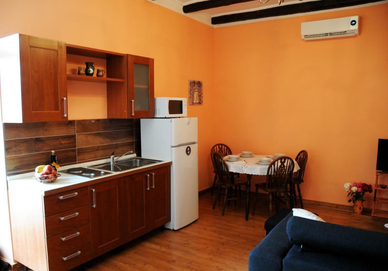 Apartments Sena Pula Extérieur photo