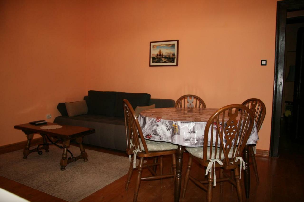 Apartments Sena Pula Extérieur photo